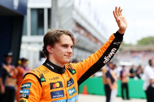 Piastri dismisses Russell's "far-fetched" claims about McLaren's dominance ahead of Chinese Grand Prix